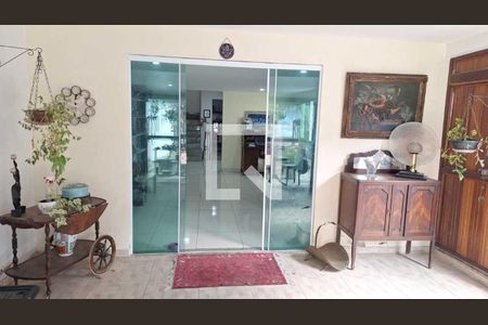 Casa à venda com 3 quartos, 340m² em Anil, Rio de Janeiro