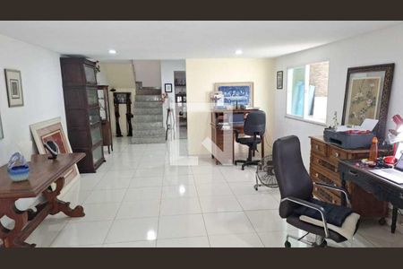 Casa à venda com 3 quartos, 340m² em Anil, Rio de Janeiro