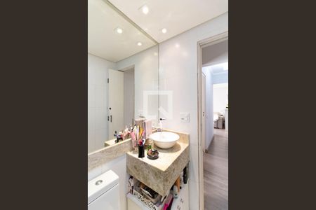 Banheiro de apartamento à venda com 3 quartos, 65m² em Jardim Botucatu, São Paulo