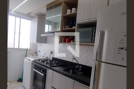 Cozinha  de apartamento para alugar com 2 quartos, 44m² em Vila Cosmopolita, São Paulo