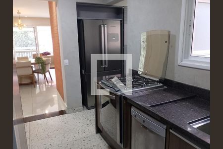 Cozinha de apartamento à venda com 3 quartos, 123m² em Vila Congonhas, São Paulo