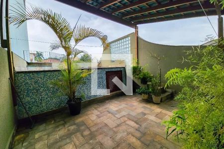 Casa à venda com 3 quartos, 200m² em Nova Petrópolis, São Bernardo do Campo