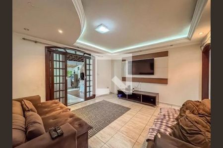 Casa à venda com 5 quartos, 250m² em Jardim Andrea Demarchi, São Bernardo do Campo