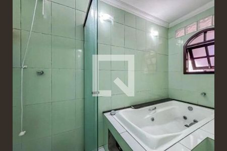 Casa à venda com 5 quartos, 250m² em Jardim Andrea Demarchi, São Bernardo do Campo