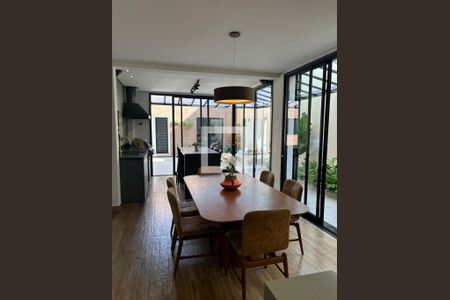 Casa à venda com 4 quartos, 377m² em Bairro dos Casa, São Bernardo do Campo