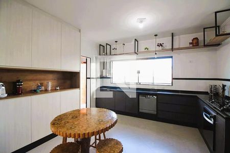 Casa à venda com 3 quartos, 278m² em Jardim Portugal, São Bernardo do Campo