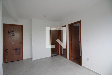 Sala de apartamento para alugar com 2 quartos, 42m² em Taquara, Rio de Janeiro