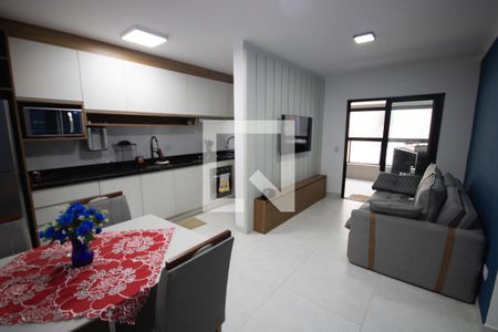 Sala de apartamento para alugar com 1 quarto, 53m² em Maracanã, Praia Grande