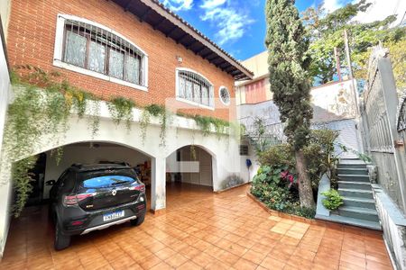 Casa à venda com 4 quartos, 246m² em Mirandópolis, São Paulo