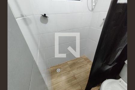 Banheiro de kitnet/studio para alugar com 1 quarto, 20m² em Guaianases, Ferraz de Vasconcelos