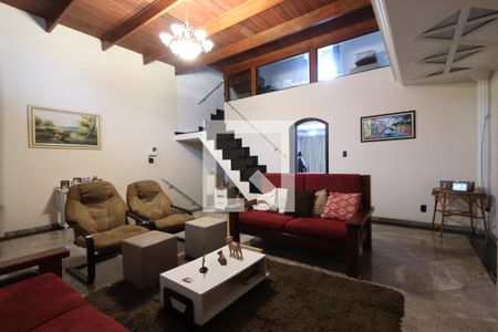 Sala de casa para alugar com 3 quartos, 446m² em Parque Luis Mucciolo, São Paulo