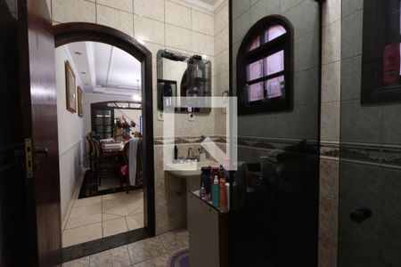 Banheiro Social de casa à venda com 3 quartos, 446m² em Parque Luis Mucciolo, São Paulo