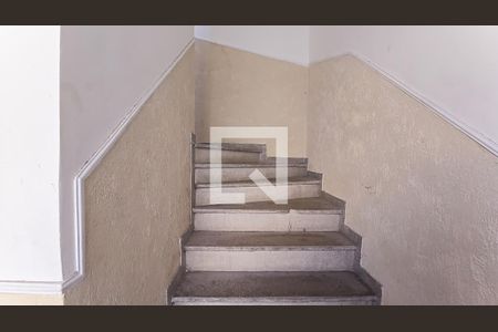 Escada de apartamento à venda com 2 quartos, 60m² em Todos Os Santos, Rio de Janeiro