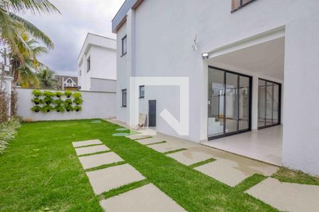 Área Externa de casa à venda com 4 quartos, 212m² em Vargem Pequena, Rio de Janeiro