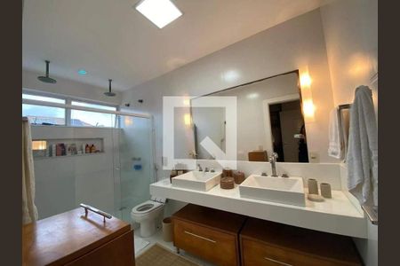 Casa à venda com 4 quartos, 560m² em Barra da Tijuca, Rio de Janeiro