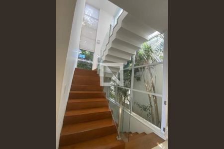 Casa à venda com 4 quartos, 560m² em Barra da Tijuca, Rio de Janeiro