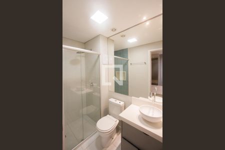 Banheiro de kitnet/studio para alugar com 1 quarto, 43m² em Campo Belo, São Paulo