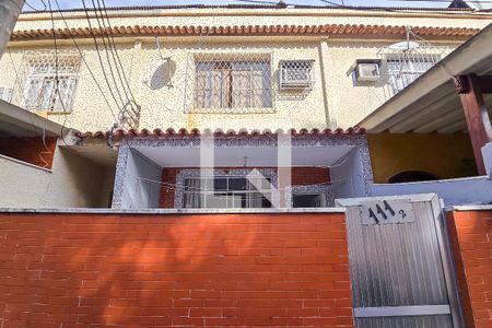 Fachada de casa à venda com 2 quartos, 80m² em Lins de Vasconcelos, Rio de Janeiro