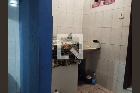 Casa à venda com 3 quartos, 107m² em Vila Invernada, São Paulo