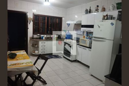 Casa à venda com 3 quartos, 107m² em Vila Invernada, São Paulo