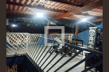 Casa à venda com 3 quartos, 107m² em Vila Invernada, São Paulo