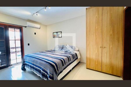 Casa à venda com 3 quartos, 121m² em Camboinhas, Niterói