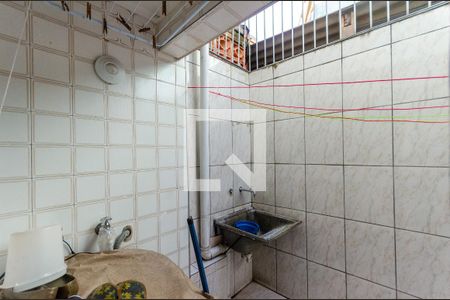Área de Serviço de casa para alugar com 2 quartos, 120m² em Vila Portuguesa, São Paulo