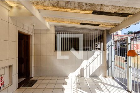 Garagem de casa para alugar com 2 quartos, 120m² em Vila Portuguesa, São Paulo