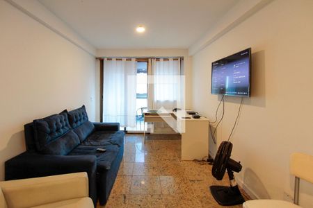 Sala de apartamento para alugar com 1 quarto, 50m² em Barra da Tijuca, Rio de Janeiro