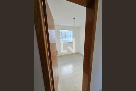 Quarto de apartamento à venda com 3 quartos, 89m² em Heliópolis, Belo Horizonte