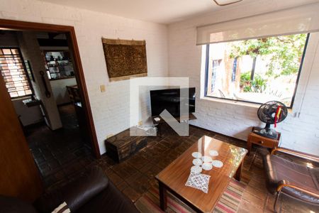 Sala de TV de casa à venda com 3 quartos, 1500m² em Cidade Universitária, Campinas