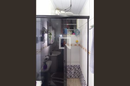 Banheiro de apartamento para alugar com 2 quartos, 50m² em Fazenda da Juta, São Paulo