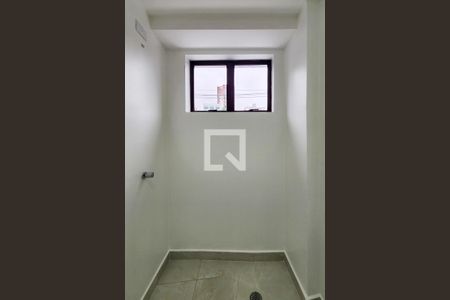 Banheiro de kitnet/studio para alugar com 1 quarto, 28m² em Centro, São Bernardo do Campo