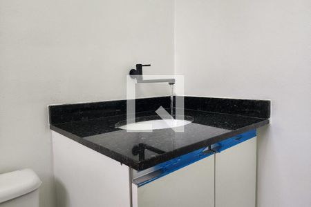 Banheiro de kitnet/studio para alugar com 1 quarto, 28m² em Centro, São Bernardo do Campo