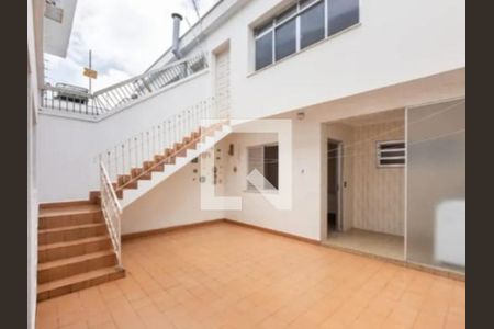 QUINTAL de casa à venda com 3 quartos, 192m² em Vila Prudente, São Paulo