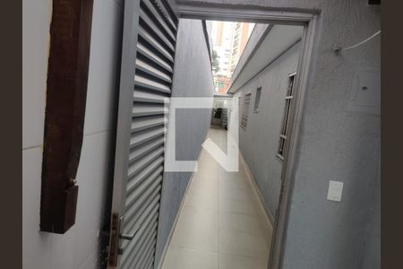 Corredor Lateral de casa à venda com 3 quartos, 220m² em Mooca, São Paulo