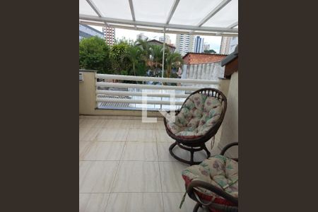 Varanda de casa à venda com 3 quartos, 223m² em Vila Bertioga, São Paulo