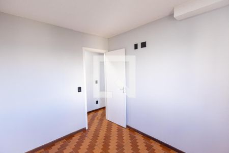 Quarto 1 de apartamento para alugar com 2 quartos, 50m² em Vila Baby, São Paulo