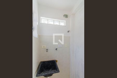 Área de Serviço de casa para alugar com 1 quarto, 82m² em Vila Firmiano Pinto, São Paulo