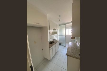 Cozinha de apartamento à venda com 3 quartos, 67m² em Vila Margarida, São Paulo