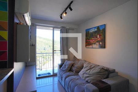 Sala de apartamento à venda com 2 quartos, 58m² em Morro Santana, Porto Alegre