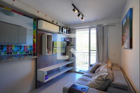 Sala de apartamento à venda com 2 quartos, 58m² em Morro Santana, Porto Alegre