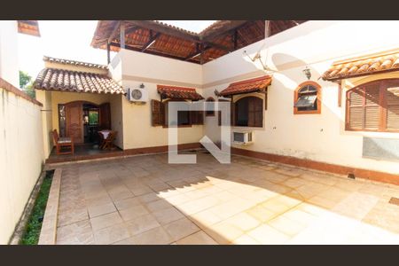 Área comum de casa à venda com 3 quartos, 352m² em Itaipu, Niterói