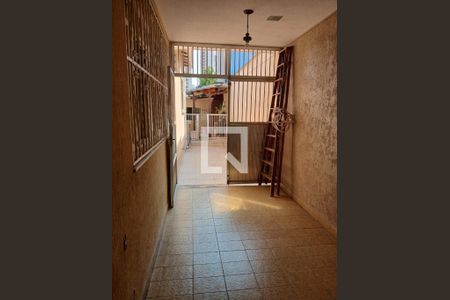 Quintal de casa à venda com 3 quartos, 165m² em Quarta Parada, São Paulo