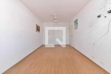 Suíte de casa à venda com 3 quartos, 180m² em Itaim Bibi, São Paulo
