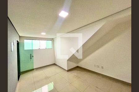 Sala de apartamento para alugar com 2 quartos, 60m² em Copacabana, Belo Horizonte