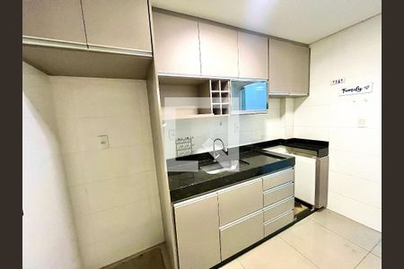 Cozinha de apartamento para alugar com 2 quartos, 60m² em Copacabana, Belo Horizonte