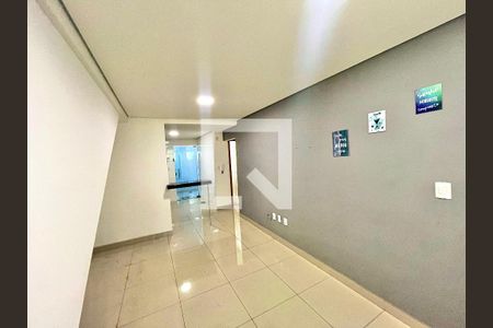 Sala de apartamento para alugar com 2 quartos, 60m² em Copacabana, Belo Horizonte