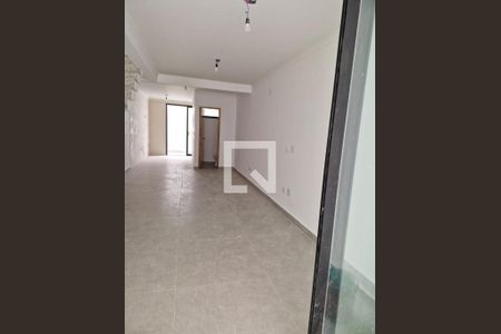 Sala de casa à venda com 3 quartos, 108m² em Vila Zelina, São Paulo