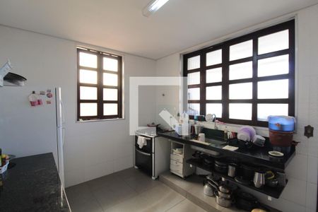 Cozinha de casa à venda com 3 quartos, 249m² em Ouro Preto, Belo Horizonte